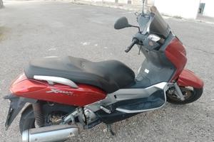 Yamaha xmax 250cc