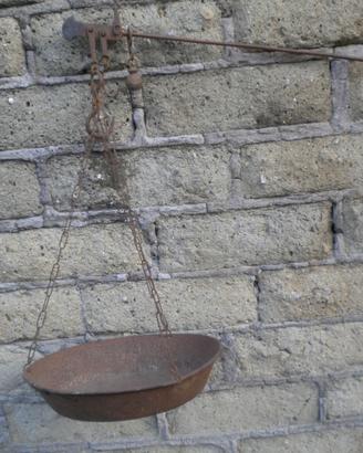 Bilancia Stadera anni 30 in ferro con punzoni
