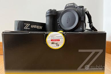 Fotocamera Nikon Z6II con accessori originali