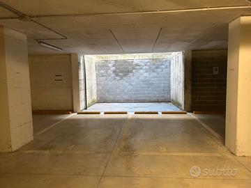 Posti auto coperti a Siena, appena fuori le mura