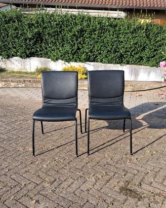 Coppia di Sedie in Pelle Nera