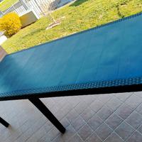 Tavolo plastica nero con 8 sedie