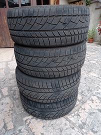 pneumatici invernali 235/45 R18 98H
