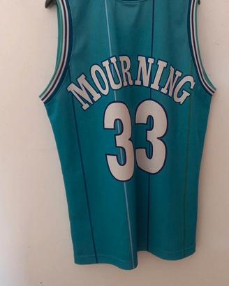 Canota Basket Mourning