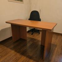 Scrivania e libreria abbinata