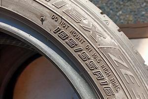 gomme 185/55/16 Falken 