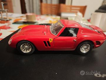 Burago Ferrari GTO 1962 scala 1/18