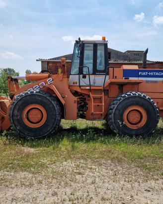 Pala Gommata Fiat Hitachi FR 220