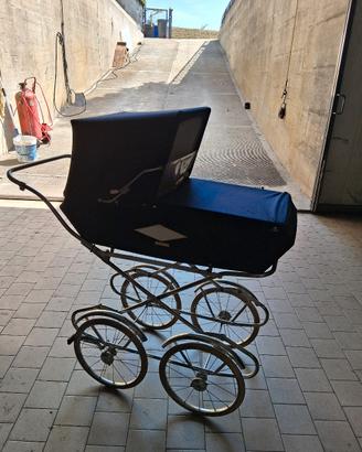 carrozzina vintage Perry Pram