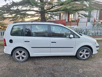 Volkswagen Touran 1.4 TSI EcoFuel a metano