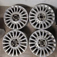 4 cerchi in lega per Fiat 500 15″