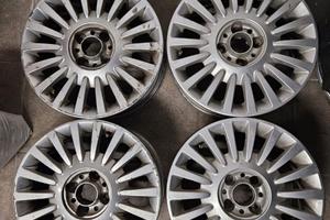 4 cerchi in lega per Fiat 500 15″