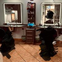 Arredamento negozio barbiere