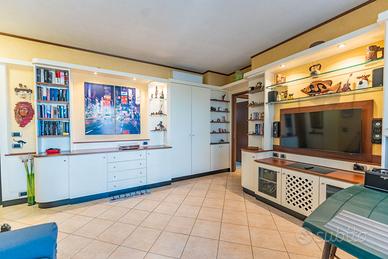 Soggiorno completo, misure nelle foto