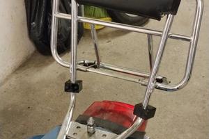 Portapacchi con schienale per Vespa PX / LML