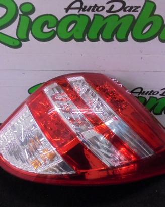 FANALINO POSTERIORE DESTRO PER RAV4 III 2011