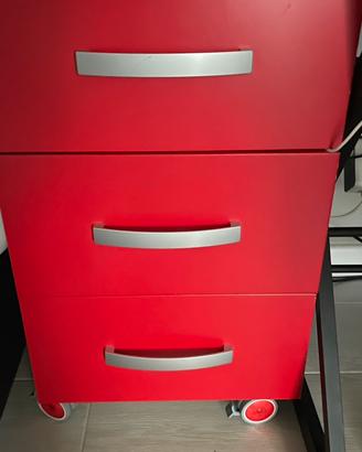 Scrivania e cassettire Moretti compact