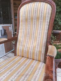  Poltrona in legno e tessuto