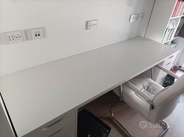 Pianale Tavolo Ikea bianco 200x60