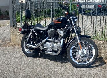Hatley Davidson sportster 883