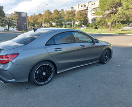 MERCEDES Cla 220 cdi premium AMG