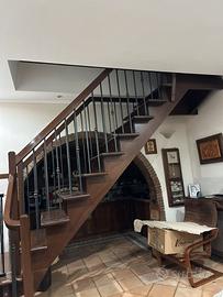 Scala in legno massello 17 gradini