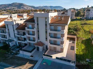 Palestrina: appartamento con box auto e cantina