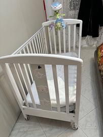 Lettino In legno in perfette condizioni