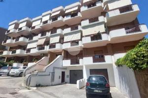 3 LOCALI A PELLEZZANO