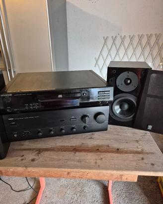 Casse acustiche, amplificatore e CD player