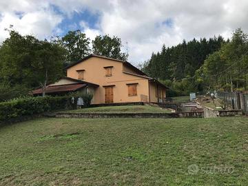 Villa a Pratovecchio Stia, 6 locali