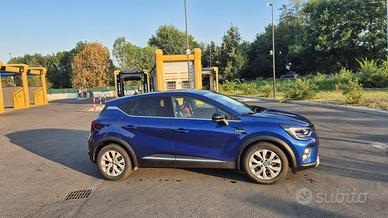 Renault Captur II 2021 1.6 E-Tech hybrid Intense