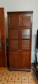Armadio / Mobile Guardaroba legno ante persiana.