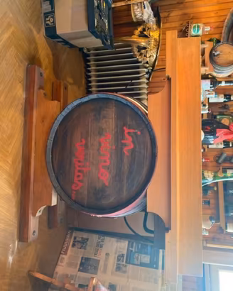 Tavolo bar con botte