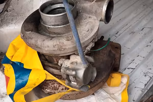 2(due) Turbine Holset per motore cursor 13