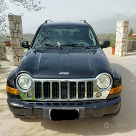 Jeep Cherokee 2.8 crd