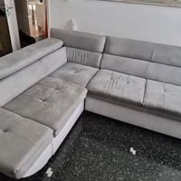 Divano grigio 