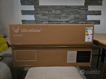 LG UltraGear Monitor Gaming 32" 4K IPS