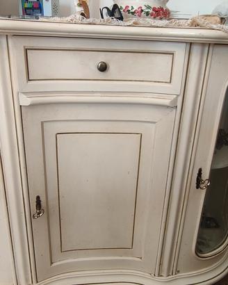 piccola vetrina madia