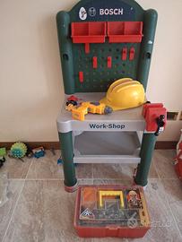 Tavolo gioco e cassetta attrezzi per bimbi