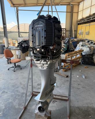 HONDA BF225 VTEC 225CV – PRONTO AL MONTAGGIO