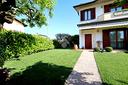 villa-a-schiera-d-angolo-a-borgosatollo