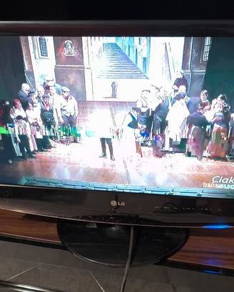 TV monitor 20 LG M2062D-PZ non testato