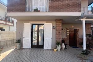 Rif. 499 fronte villaggio coppola - villa ristrutt