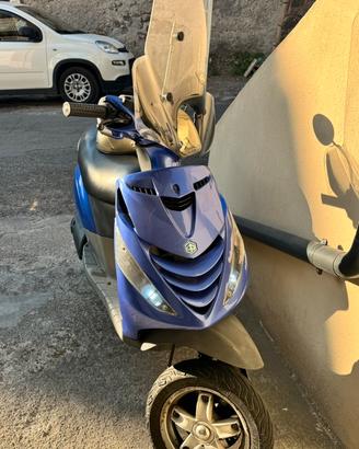 Piaggio Zip 125
