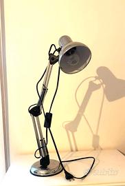 Lampada da tavolo o da scrivania