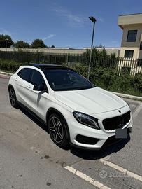GLA  TETTO AMG 100000 km originali