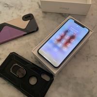 iPhone XS 512 GB con accessori, cover e vetro
