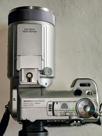 Fotocamera digitale Sony Cyber-shot DSC-F717