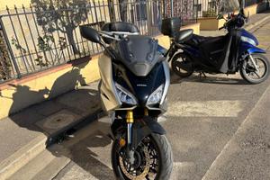 Honda forza 750 usato